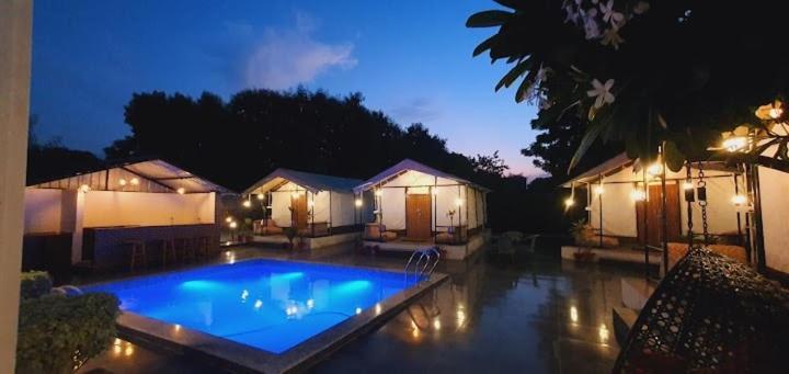 Luxury Farmhouse In Chhatarpur With Pool Nové Dillí Exteriér fotografie