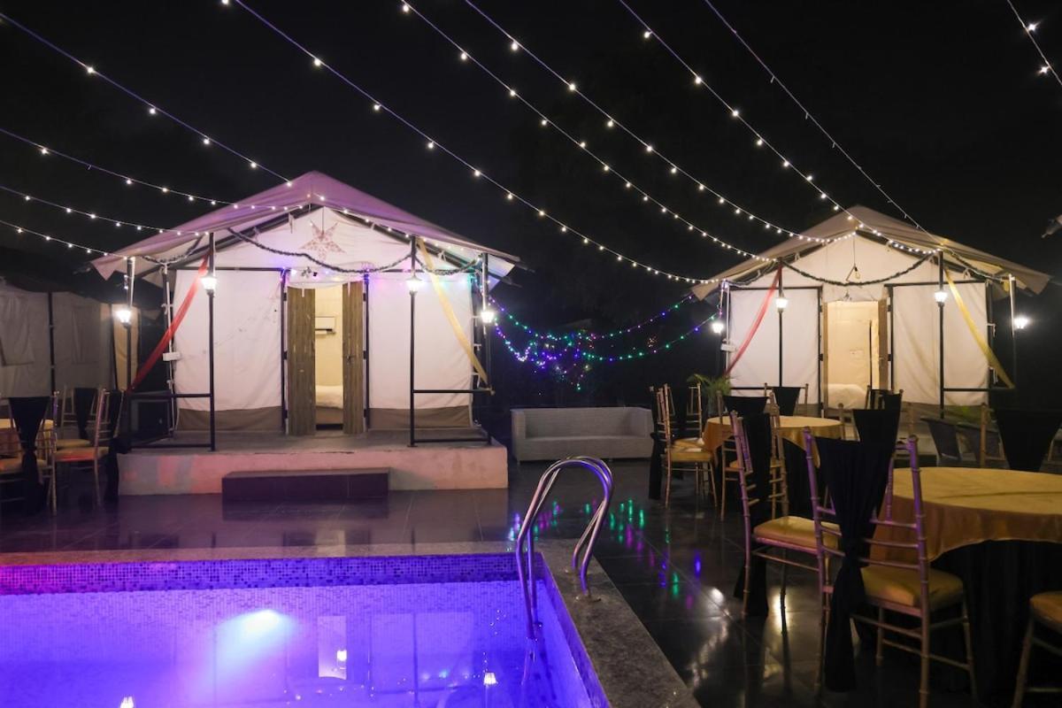 Luxury Farmhouse In Chhatarpur With Pool Nové Dillí Exteriér fotografie